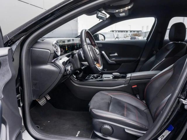 Mercedes-Benz A 250 A 250 e AMG Line