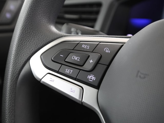 Volkswagen Polo Polo 1.0 80PS Klima PDC LED SHZ Lordose