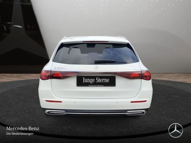 Mercedes-Benz E 220 AVANTGARDE E 220 d Estate