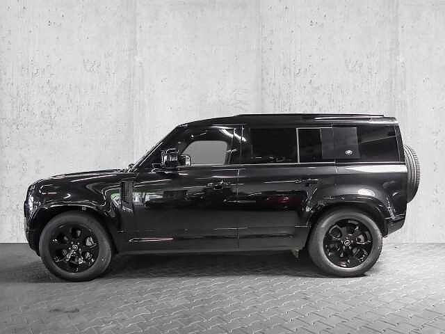Land Rover Defender 110 Dynamic SE