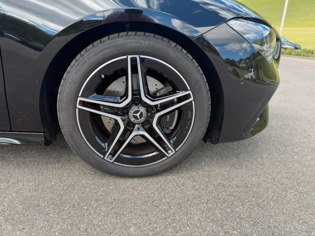 Mercedes-Benz CLA 200 AMG Line Coupé