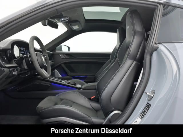 Porsche 992 4 Carrera Coupé GTS