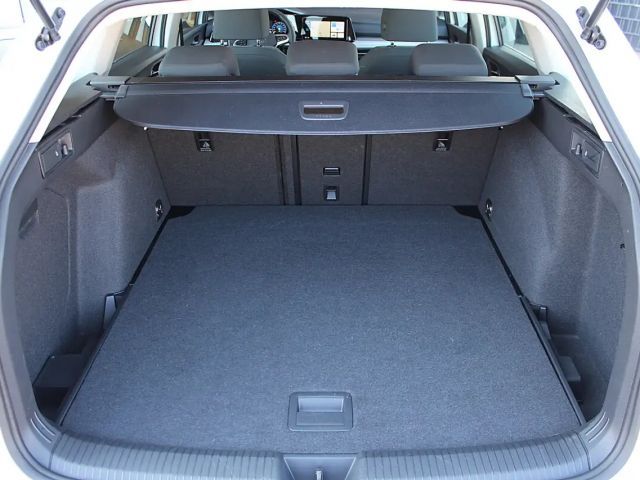 Volkswagen Golf DSG Life Variant