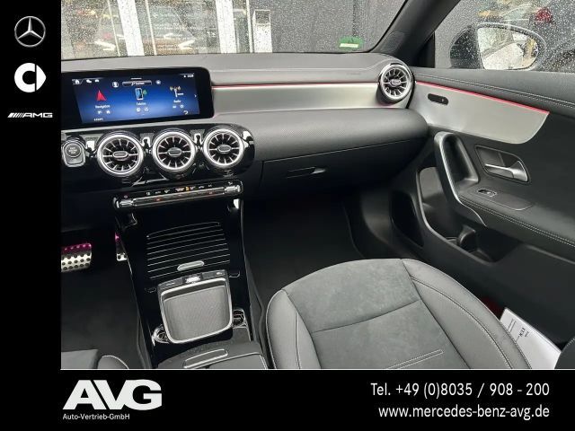 Mercedes-Benz CLA 200 AMG Line Shooting Brake