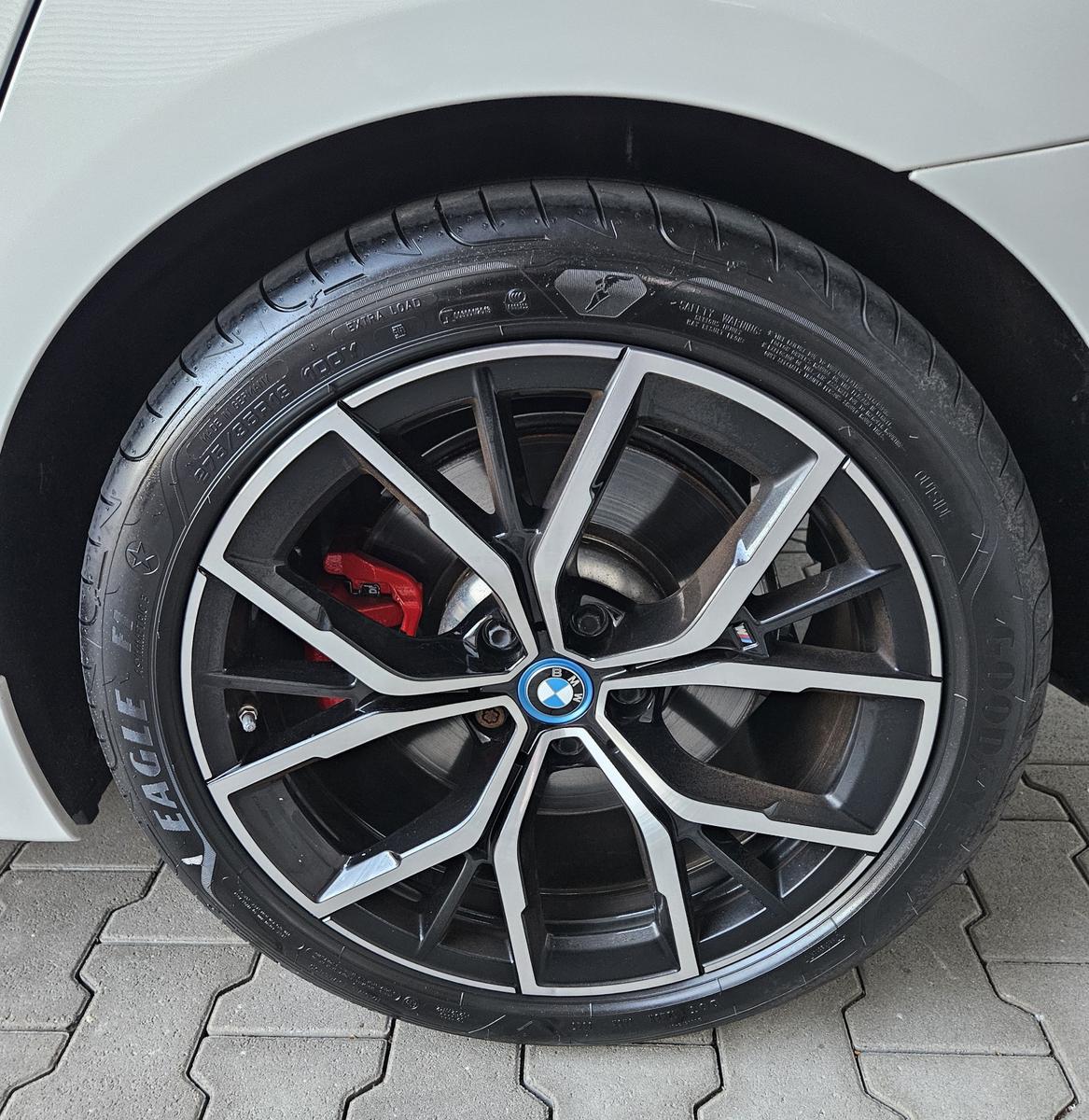 BMW 545 545e M-Sport Sedan xDrive