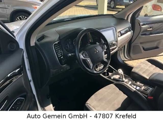 Mitsubishi Outlander PHEV