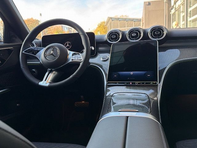 Mercedes-Benz C 200 C 200 d Sedan