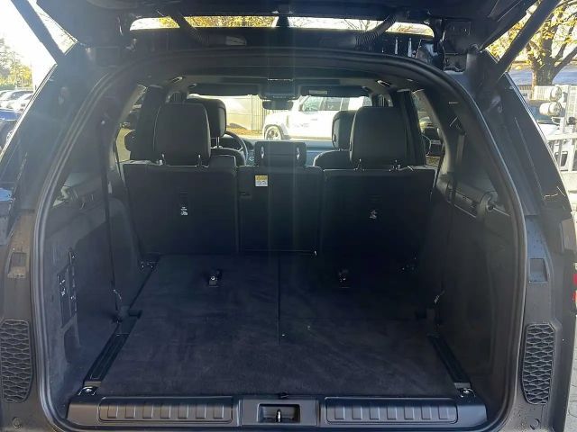 Land Rover Discovery D300 SE