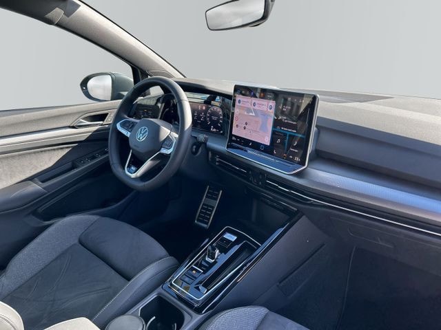 Volkswagen Golf 1.5 eTSI Golf VIII