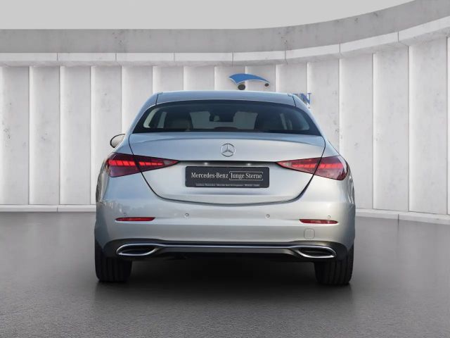 Mercedes-Benz C 180 AVANTGARDE Sedan