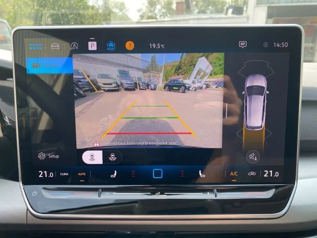 Volkswagen Golf DSG Life Variant