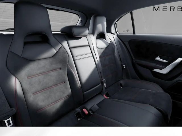 Mercedes-Benz A 180 A 180 d AMG Line