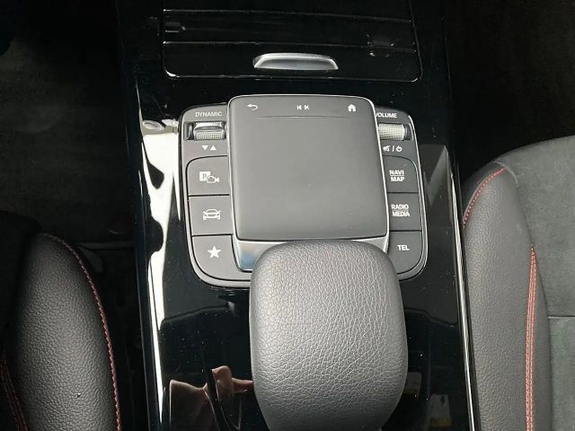 Mercedes-Benz CLA 200 AMG Line CLA 200 d Coupé