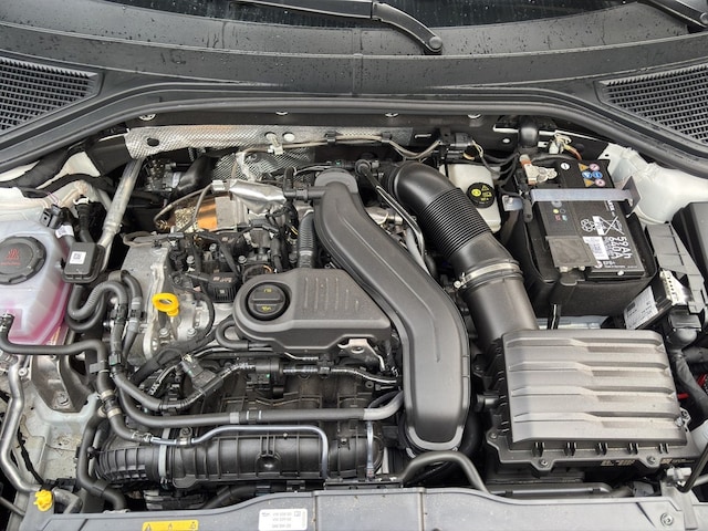 Volkswagen T-Roc 1.5 TSI DSG R-Line