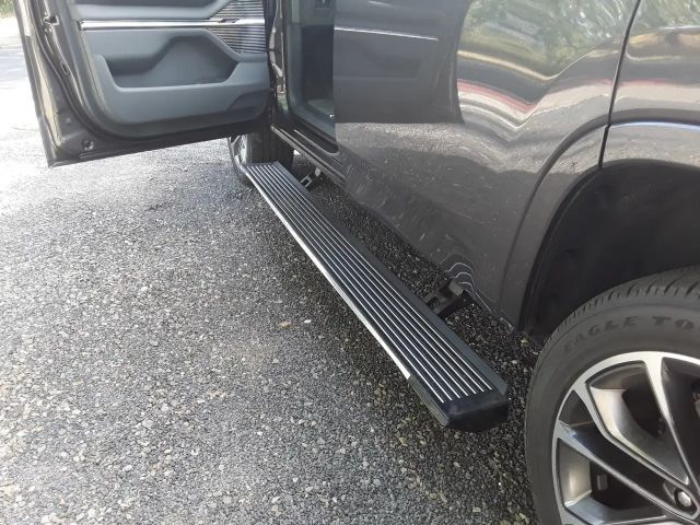 Jeep Wagoneer Series III