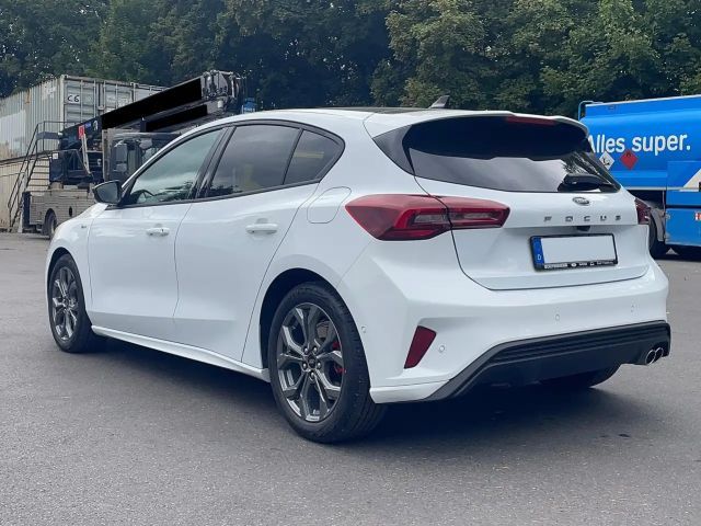 Ford Focus EcoBoost ST Line
