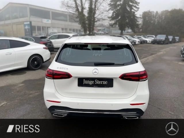 Mercedes-Benz B 250 B 250 e