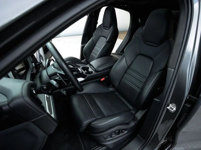 Porsche Cayenne Coupé E-Hybrid Turbo