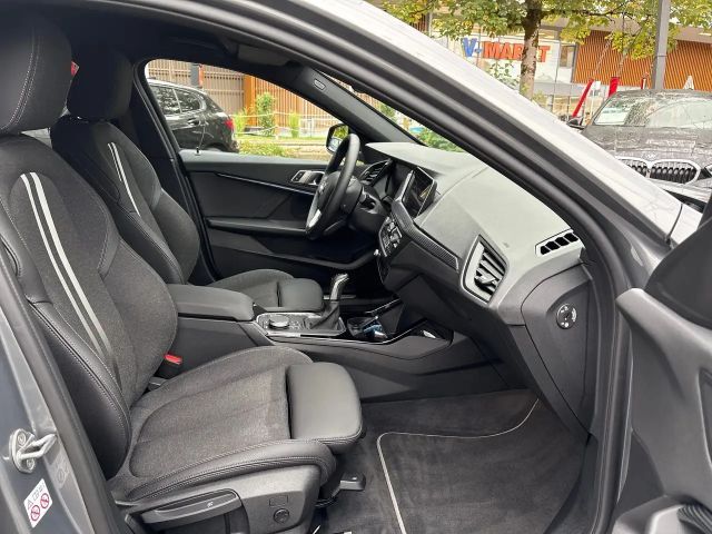 BMW 116 116i Sedan Sport Line