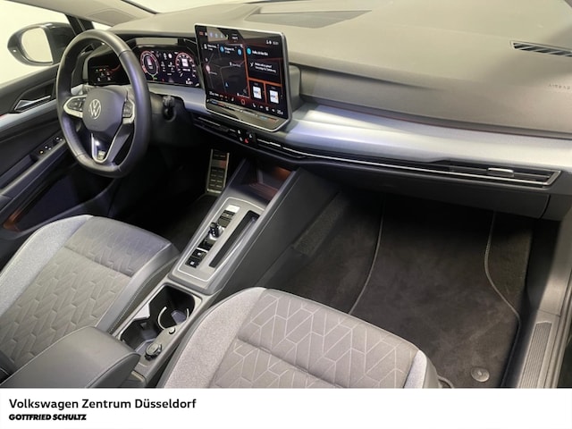 Volkswagen Golf 1.5 eTSI DSG Variant