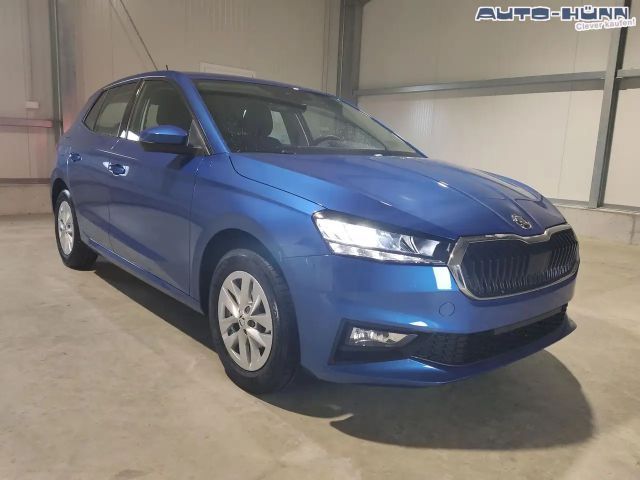Skoda Fabia Sondermodell 130 Jahre 1.0 MPI 80 PS Virtuell C...