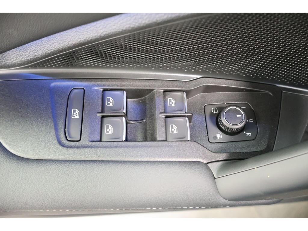 Volkswagen Tiguan 2.0 TSI DSG R-Line