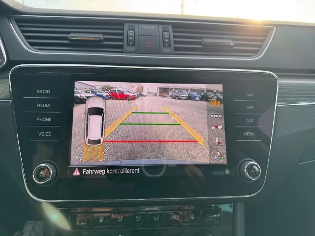 Skoda Superb 2.0 TDI Combi