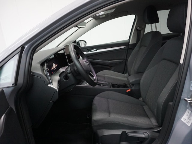 Volkswagen Golf 1.5 eTSI DSG Life Variant