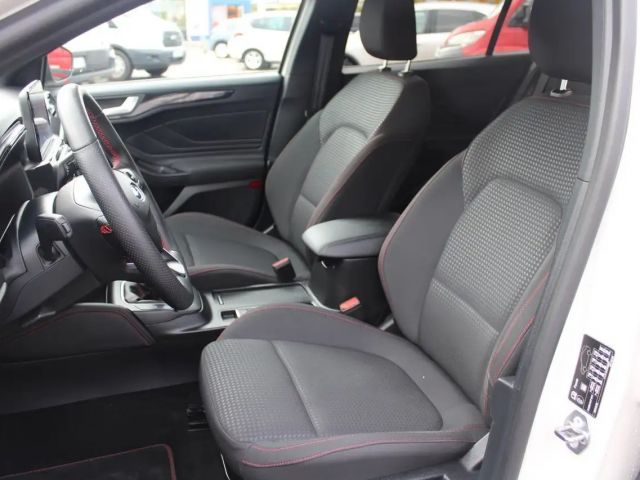 Ford Focus ST Line Wagon