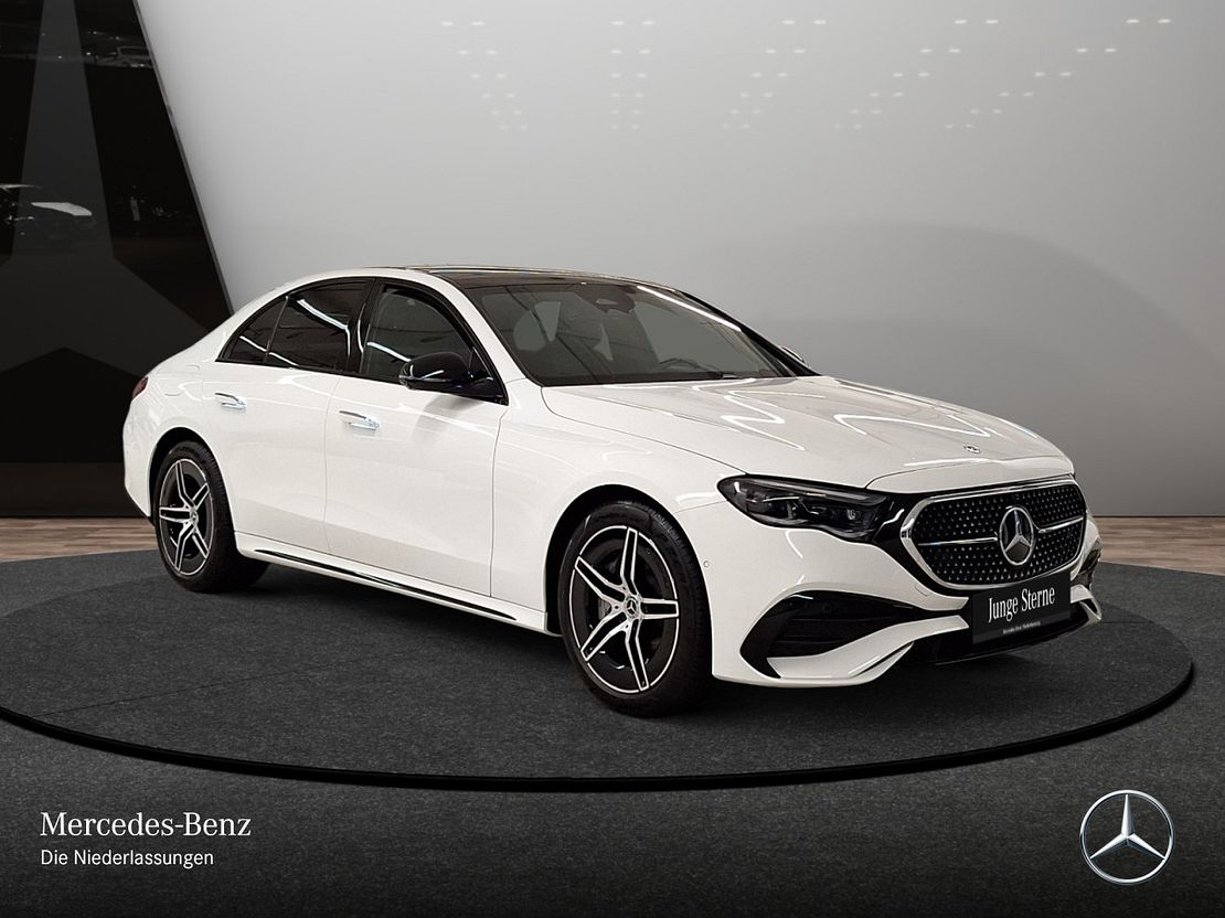 Mercedes-Benz E 200 AMG Line Sedan