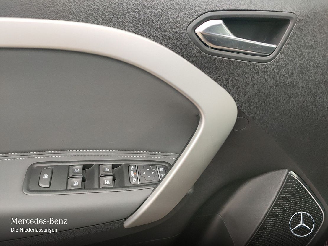 Mercedes-Benz T 180 T 180 d Standard