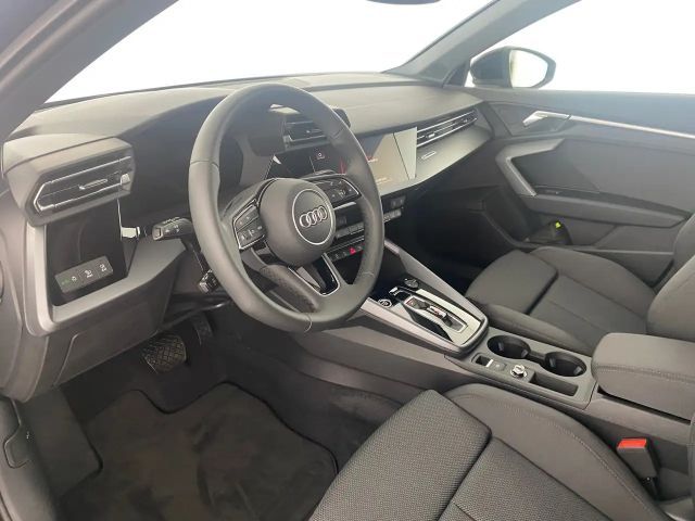 Audi A3 30 TFSI Sedan
