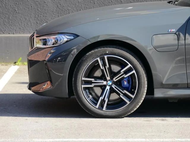BMW 330 330e M-Sport Touring xDrive