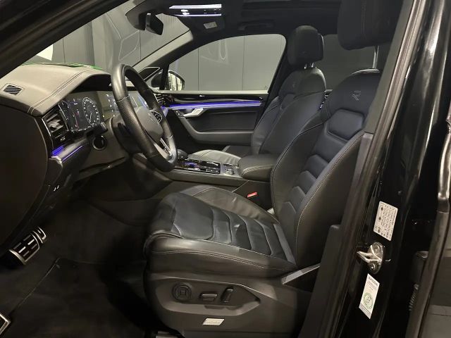 Volkswagen Touareg 4Motion R-Line Style