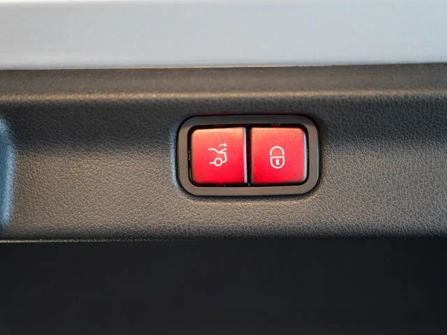 Mercedes-Benz EQE 300 Electric Art Sedan