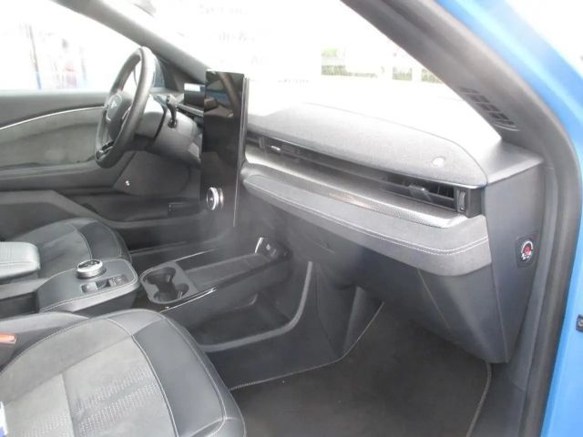 Ford Mustang Mach-E AWD GT