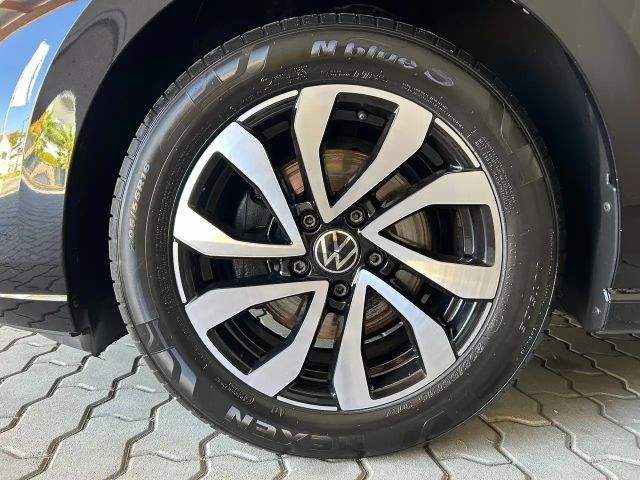 Volkswagen Golf Active