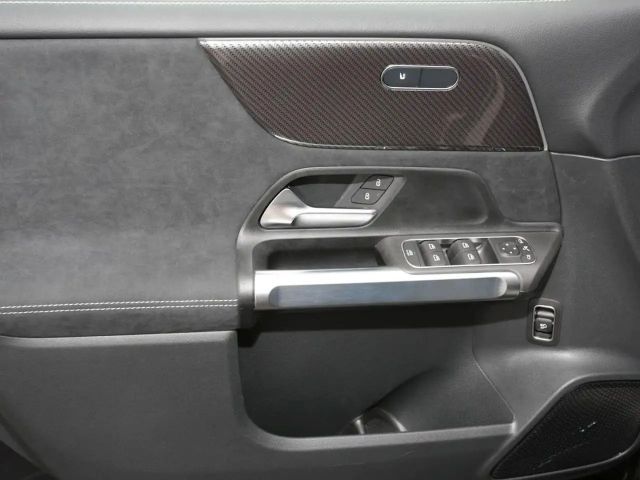 Mercedes-Benz GLB 200 AMG Line GLB 200 d