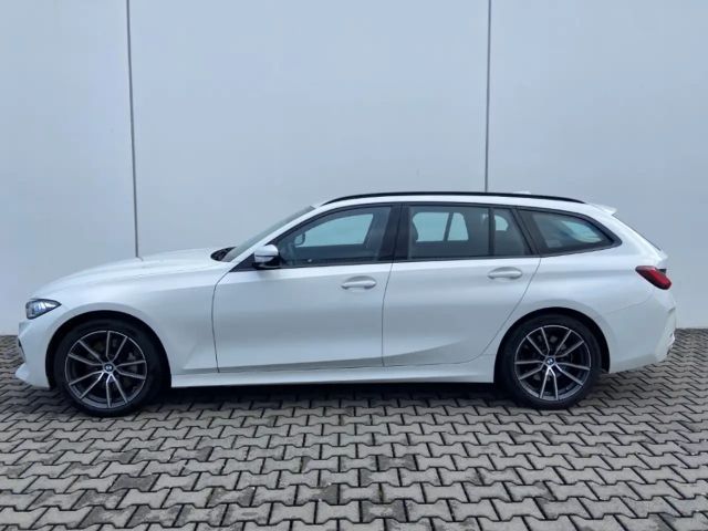 BMW 330 330d Touring xDrive