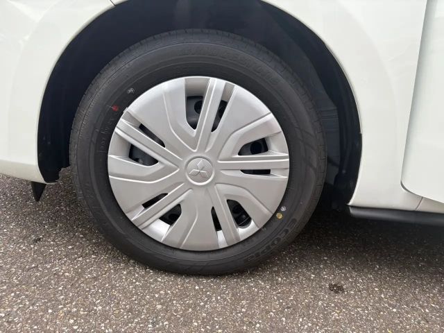 Mitsubishi Space Star Star