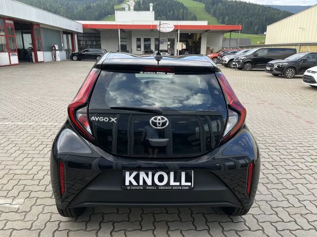 Toyota Aygo X Play X-play