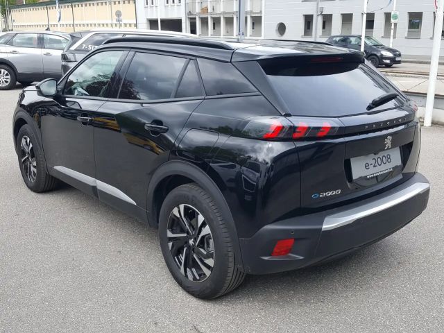 Peugeot E-2008 Allure Pack