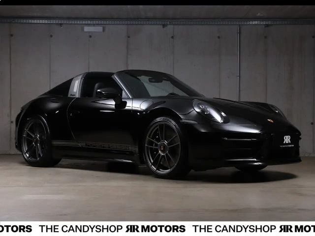 Porsche 911 4 Cabriolet GTS Targa