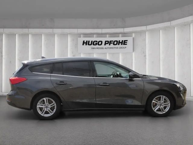 Ford Focus Cool & Connect Wagon