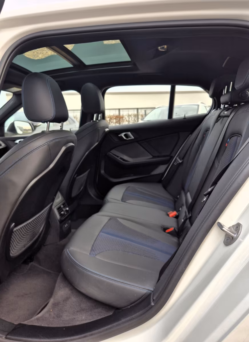 BMW 118 118i M-Sport Sedan