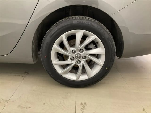 Opel Astra 1.2 Turbo Edition Turbo