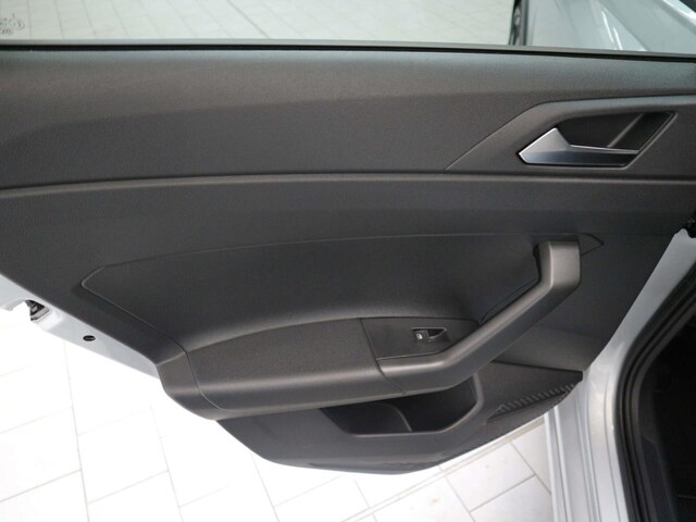 Volkswagen Taigo 1.0 TSI R-Line Style