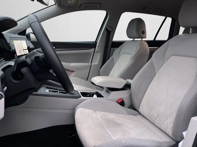 Volkswagen Golf DSG Style Variant