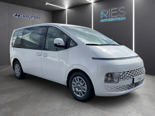 Hyundai Staria Trend