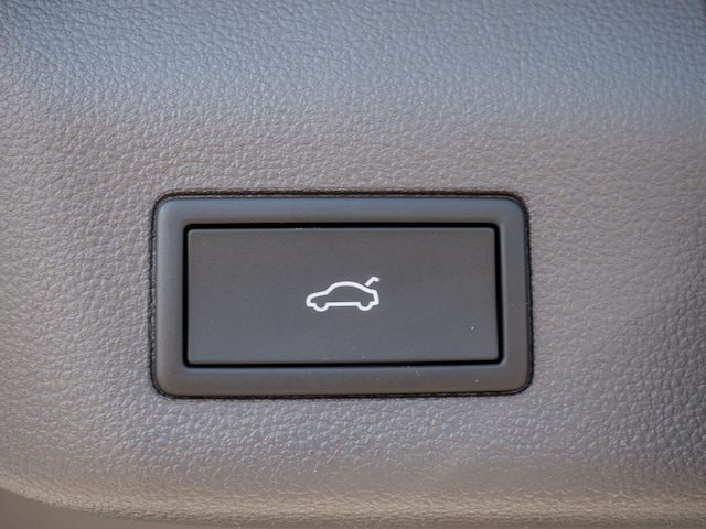 Volkswagen Multivan 2.0 TDI Lang T7